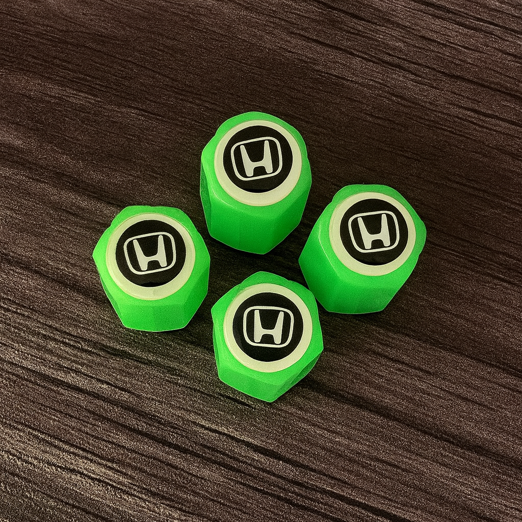 Súprava 4 Fosforeskujúcich Krytov Kolies s Logom