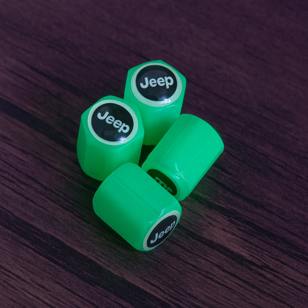 Súprava 4 Fosforeskujúcich Krytov Kolies s Logom